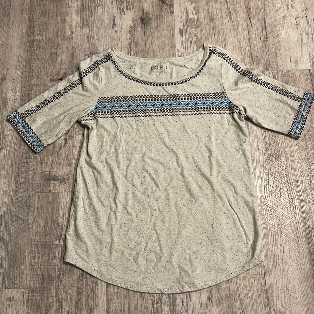 Loft short sleeve top size small